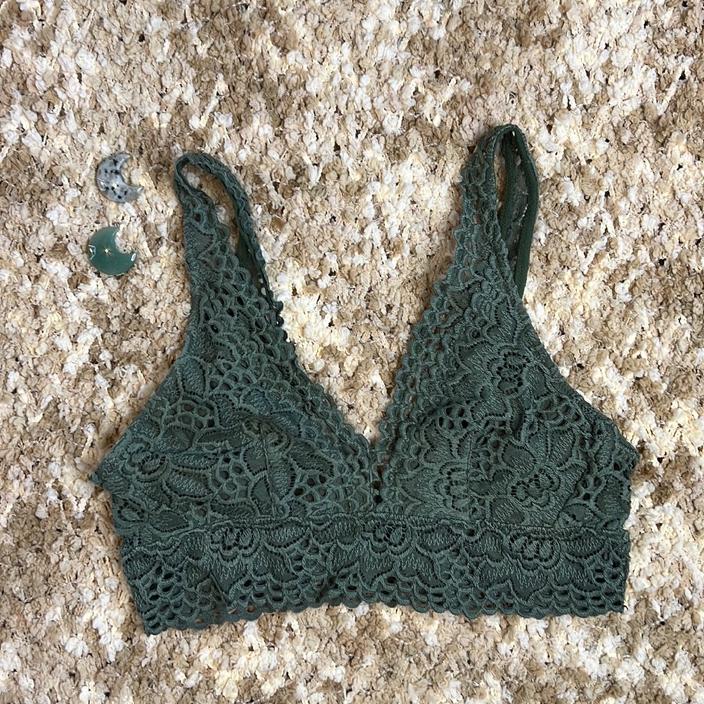 Aerie Laced Bralette, Green, Size Medium, No cups, V-Line Design, Comfy bra fit